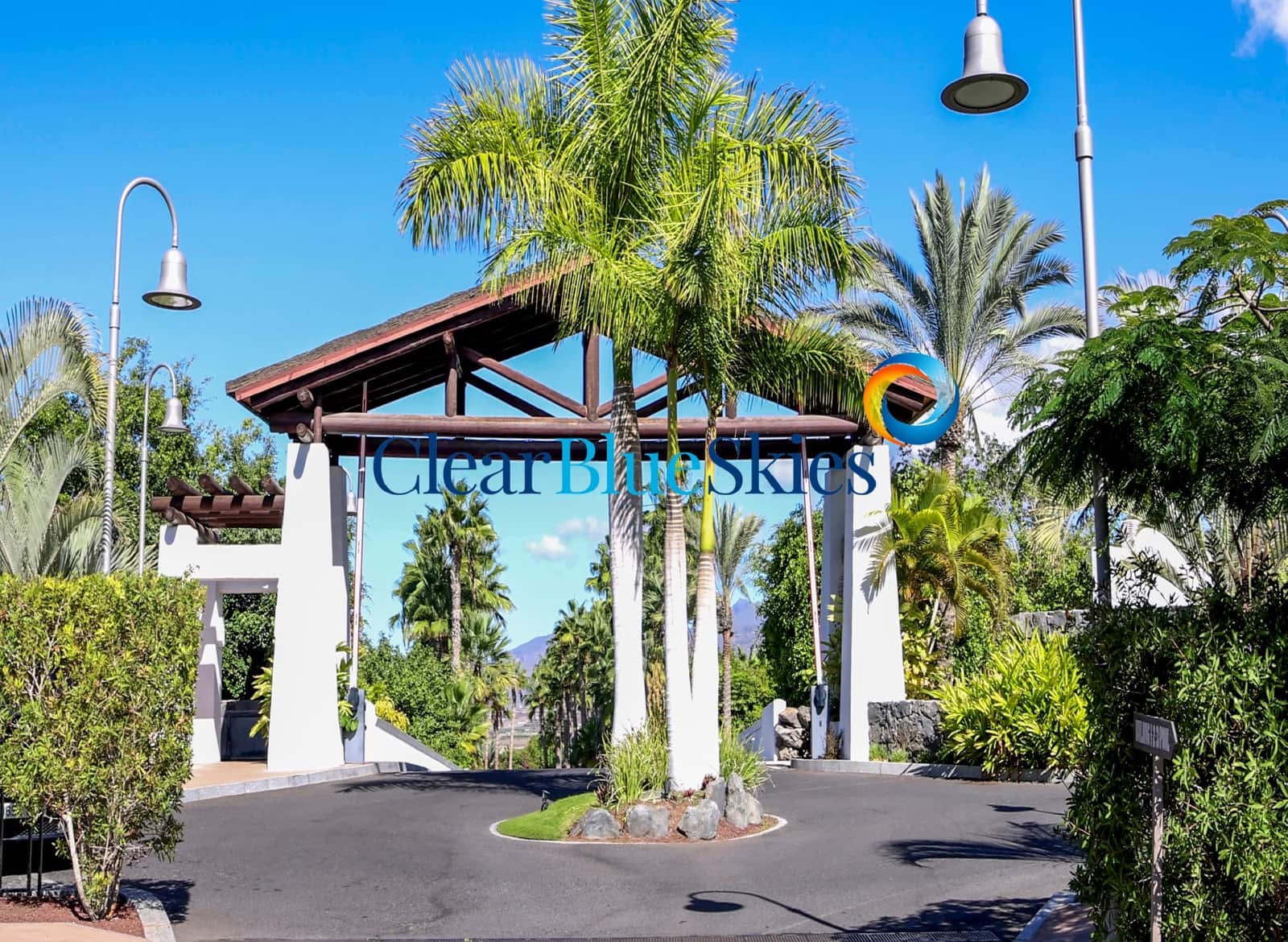 2 bedroom Apartment for sale in Playa San Juan with garage - € 720,000 (Ref: 9882575)