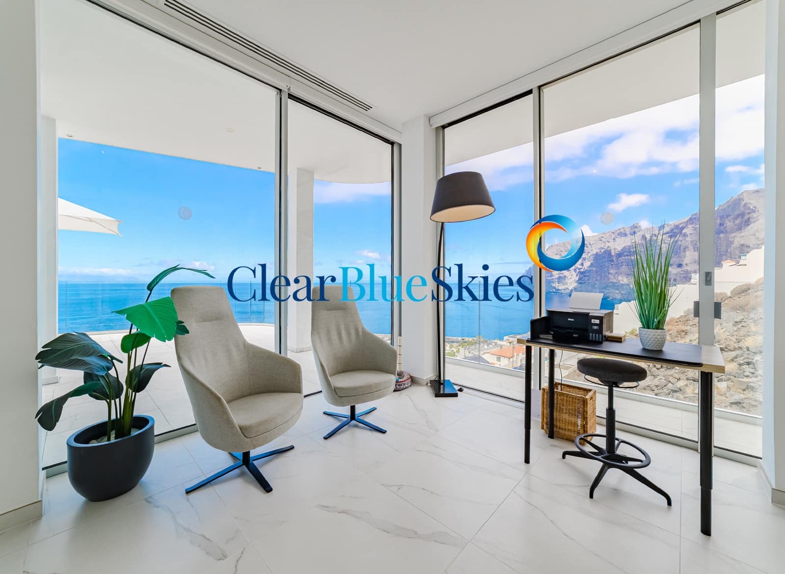 3 bedroom Penthouse for sale in Los Gigantes with pool garage - € 2,495,000 (Ref: 9912216)