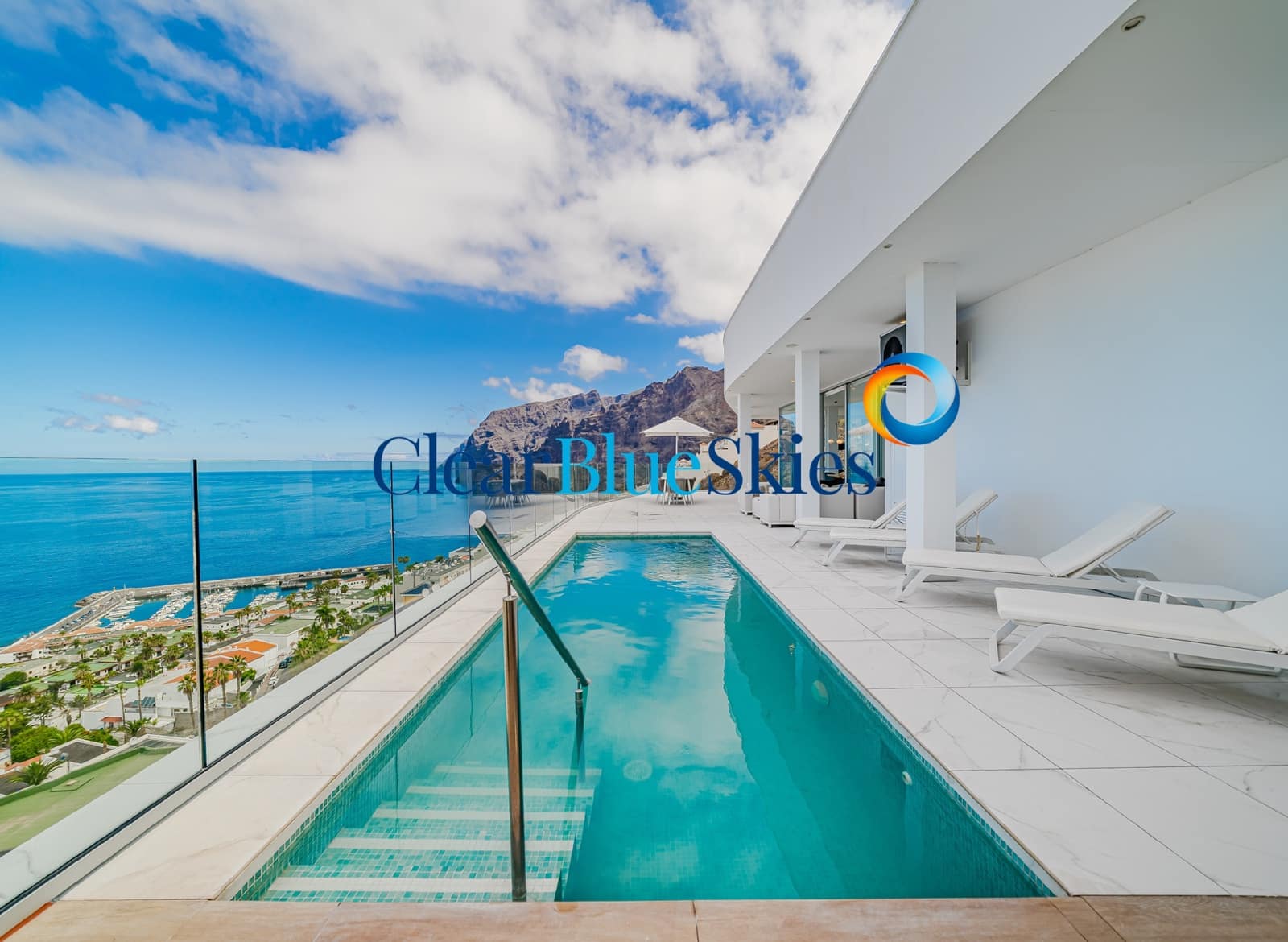 3 bedroom Penthouse for sale in Los Gigantes with pool garage - € 2,495,000 (Ref: 9912216)