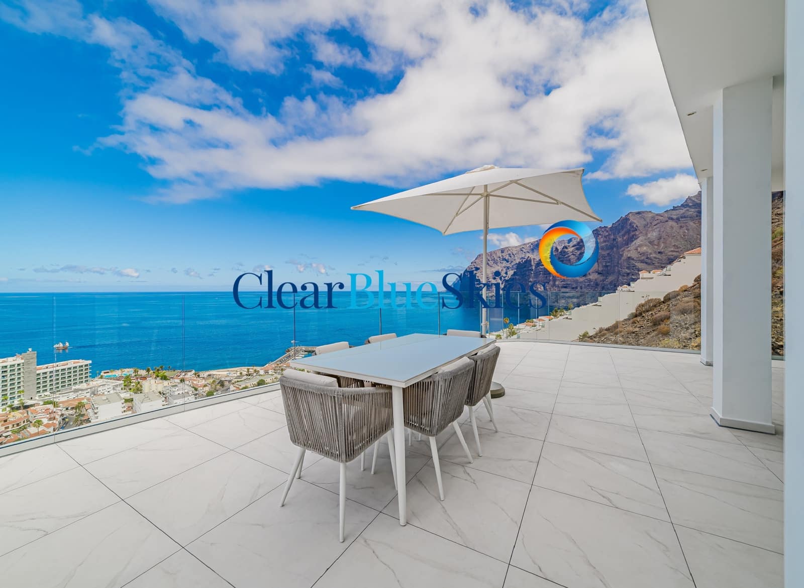 3 bedroom Penthouse for sale in Los Gigantes with pool garage - € 2,495,000 (Ref: 9912216)