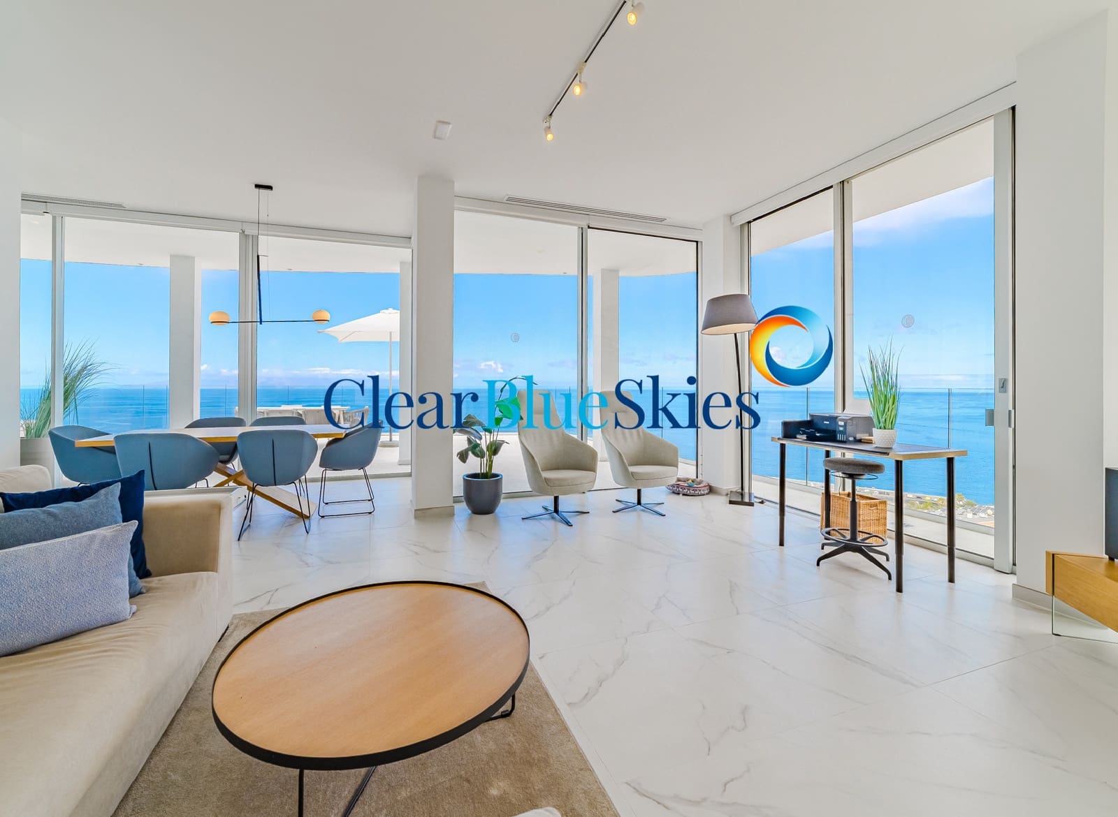 3 bedroom Penthouse for sale in Los Gigantes with pool garage - € 2,495,000 (Ref: 9912216)