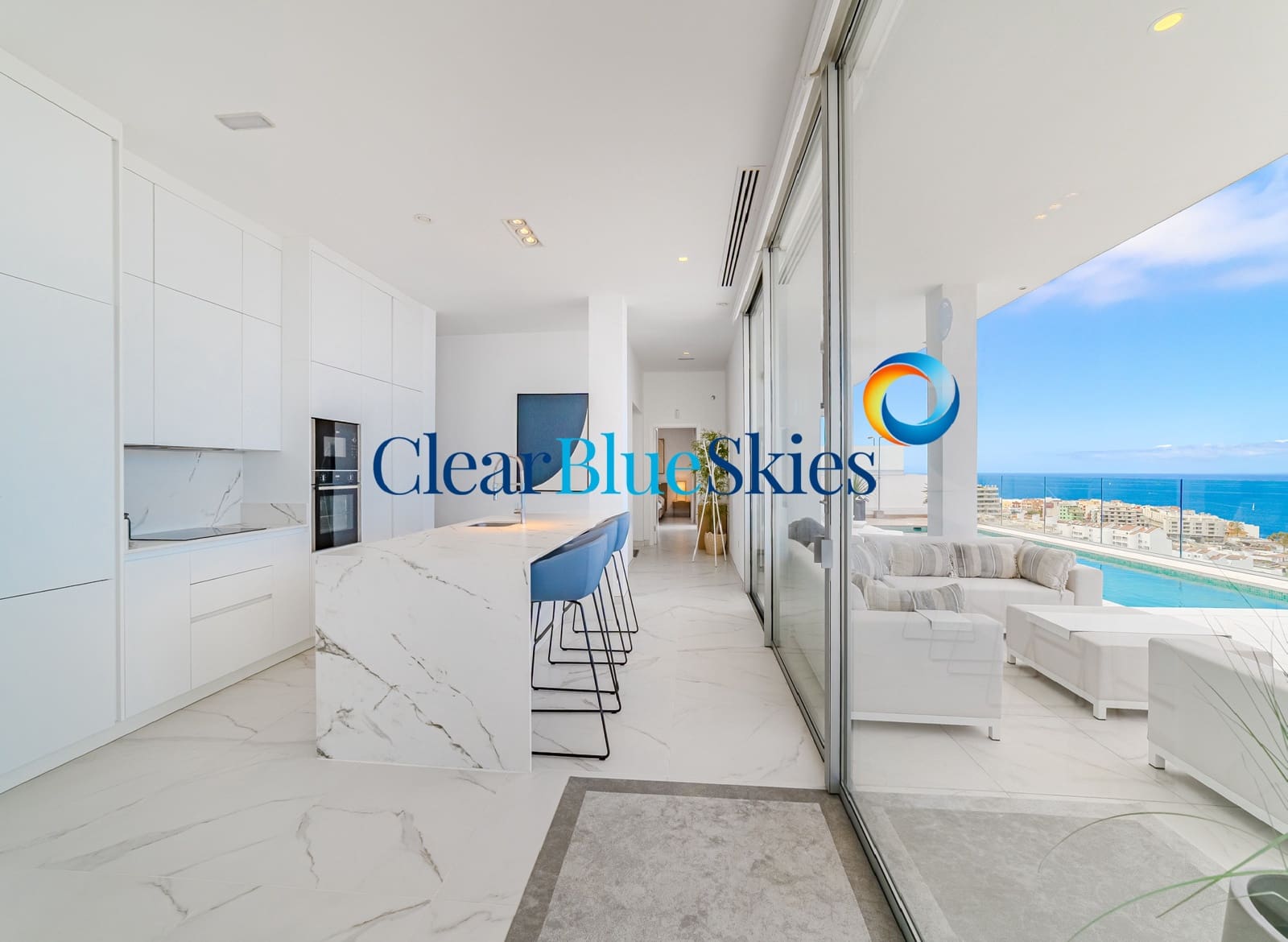 3 bedroom Penthouse for sale in Los Gigantes with pool garage - € 2,495,000 (Ref: 9912216)