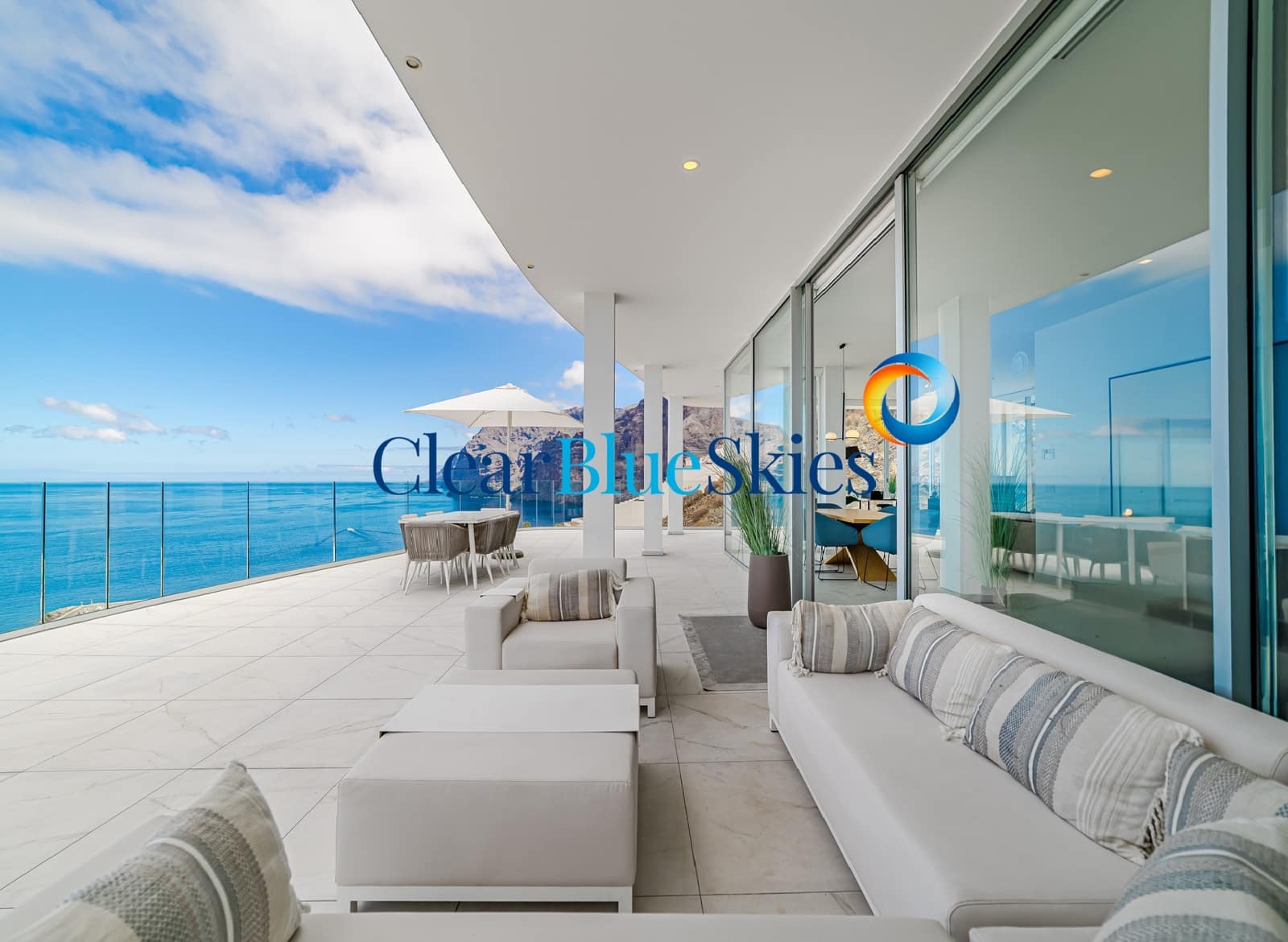 3 bedroom Penthouse for sale in Los Gigantes with pool garage - € 2,495,000 (Ref: 9912216)