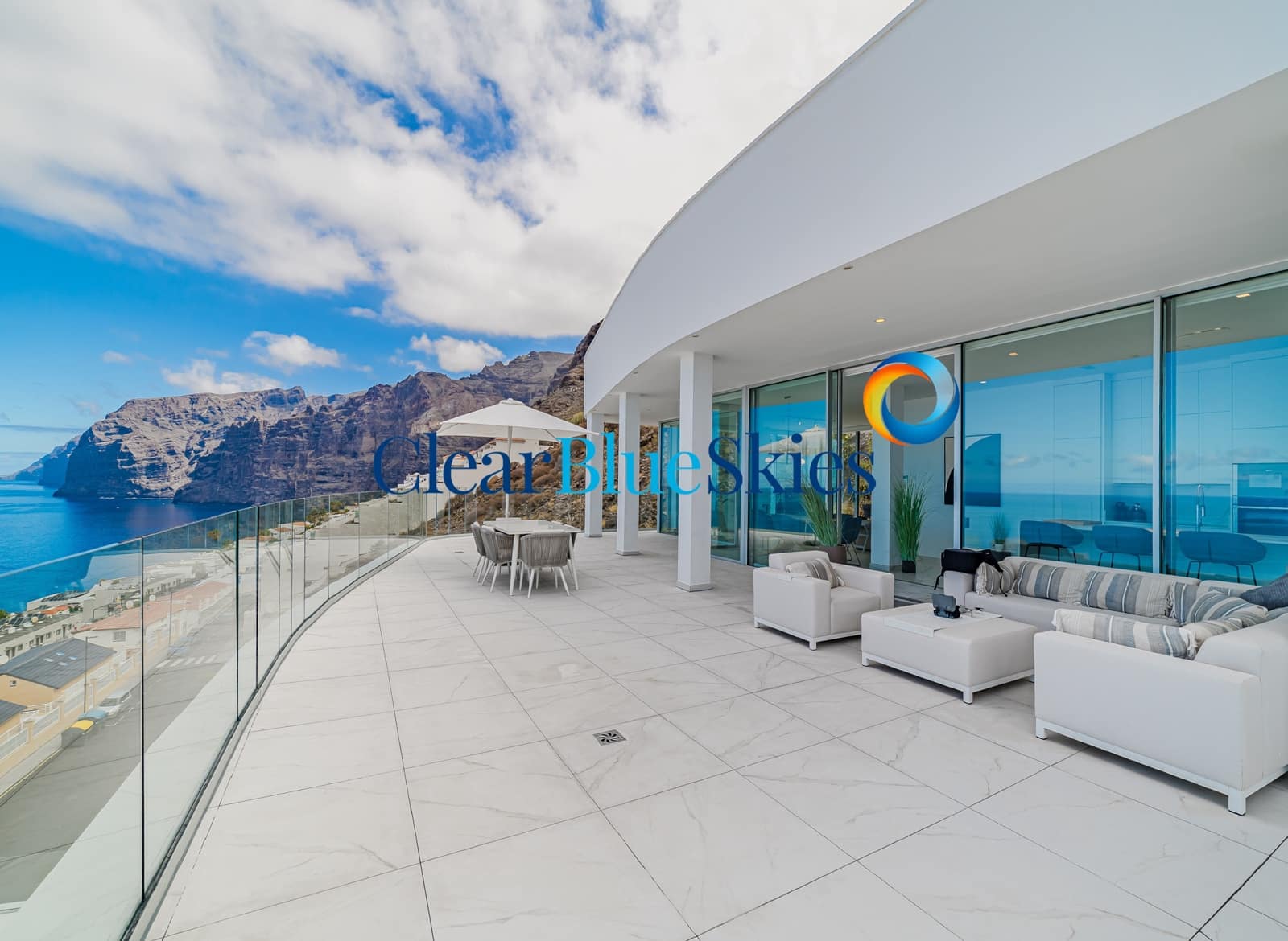 3 bedroom Penthouse for sale in Los Gigantes with pool garage - € 2,495,000 (Ref: 9912216)