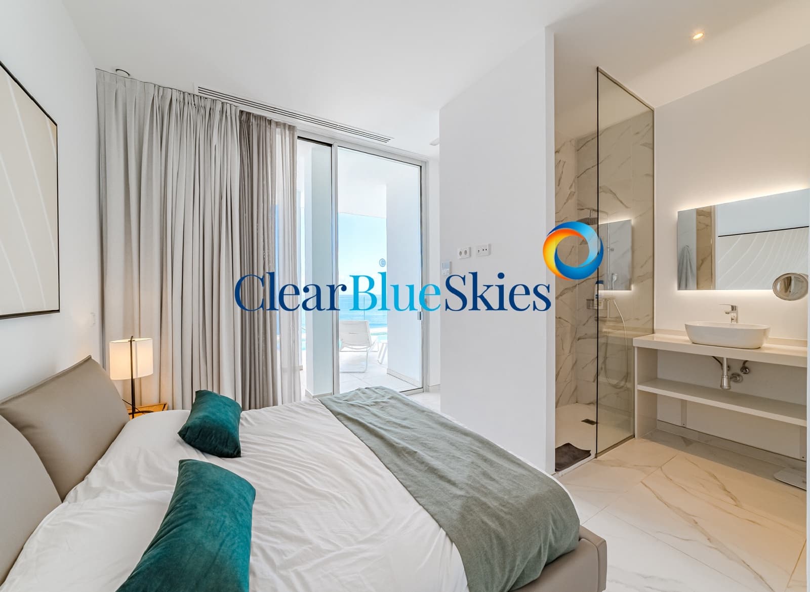 3 bedroom Penthouse for sale in Los Gigantes with pool garage - € 2,495,000 (Ref: 9912216)