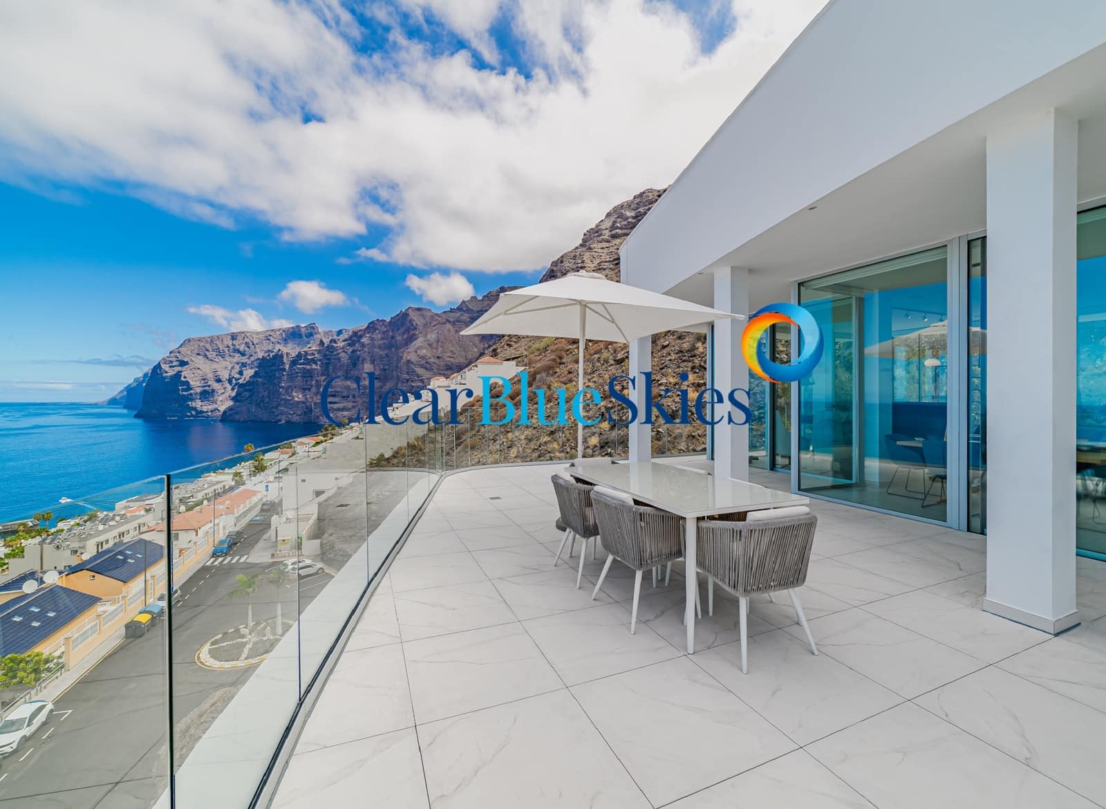 3 bedroom Penthouse for sale in Los Gigantes with pool garage - € 2,495,000 (Ref: 9912216)