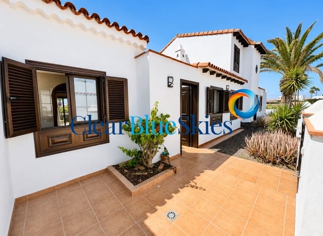 2 slaapkamer Bungalow te koop in Golf del Sur, San Miguel de Abona met zwembad garage - € 365.000 (Ref: 9914969)