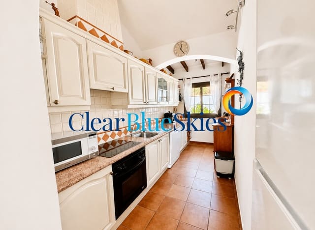 2 slaapkamer Bungalow te koop in Golf del Sur, San Miguel de Abona met zwembad garage - € 365.000 (Ref: 9914969)