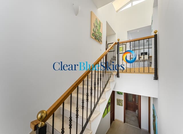 6 quarto Moradia para venda em Playa de la Arena, Santiago del Teide com piscina garagem - 1 195 000 € (Ref: 9914970)