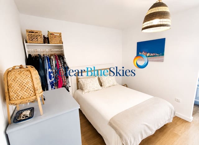 Studio te koop in Los Gigantes, Santiago del Teide met zwembad garage - € 235.000 (Ref: 9922912)