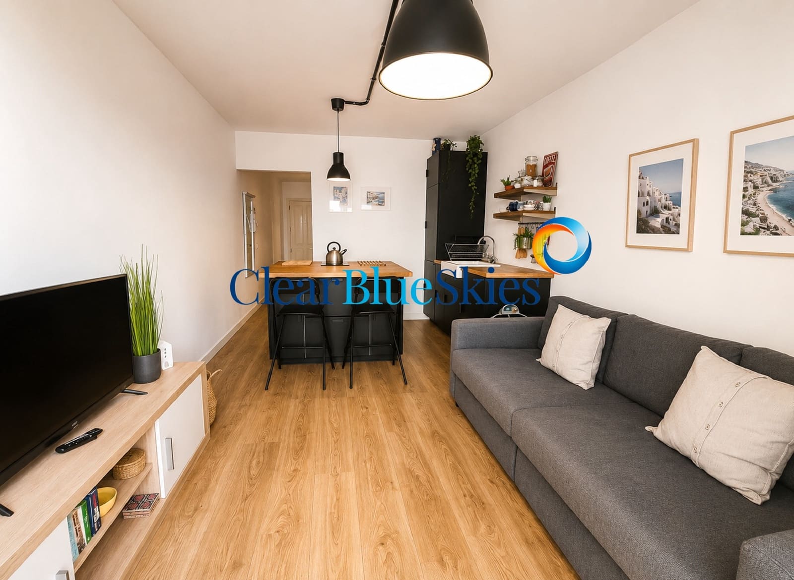 Studio for sale in Los Gigantes with pool garage - € 235,000 (Ref: 9922912)