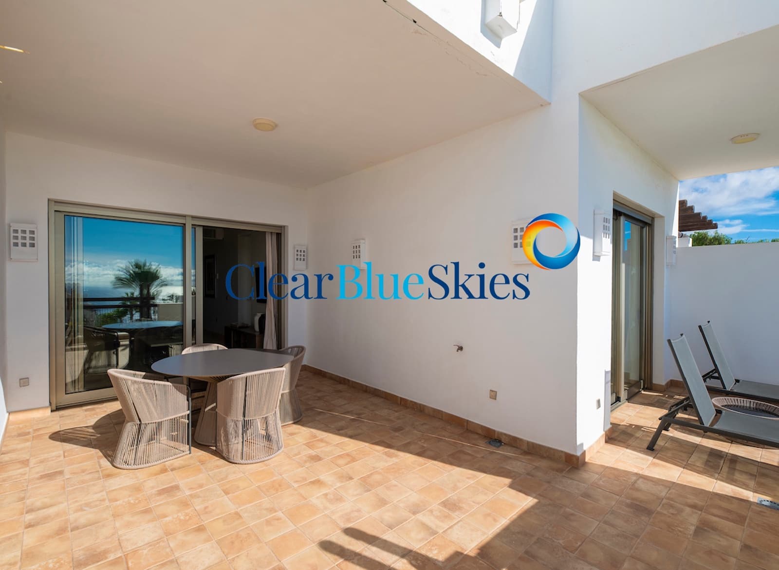 2 chambre Appartement à vendre à Guia de Isora avec piscine garage - 750 000 € (Ref: 9923037)