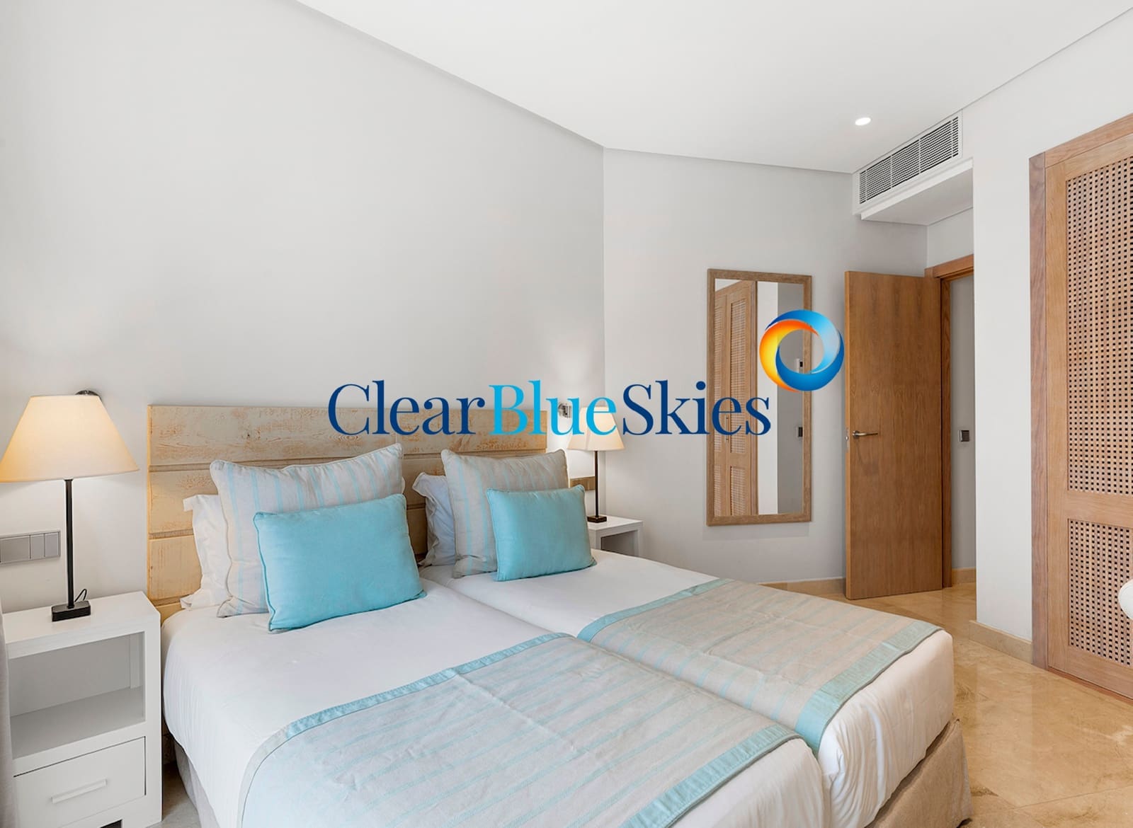 2 chambre Appartement à vendre à Guia de Isora avec piscine garage - 750 000 € (Ref: 9923037)