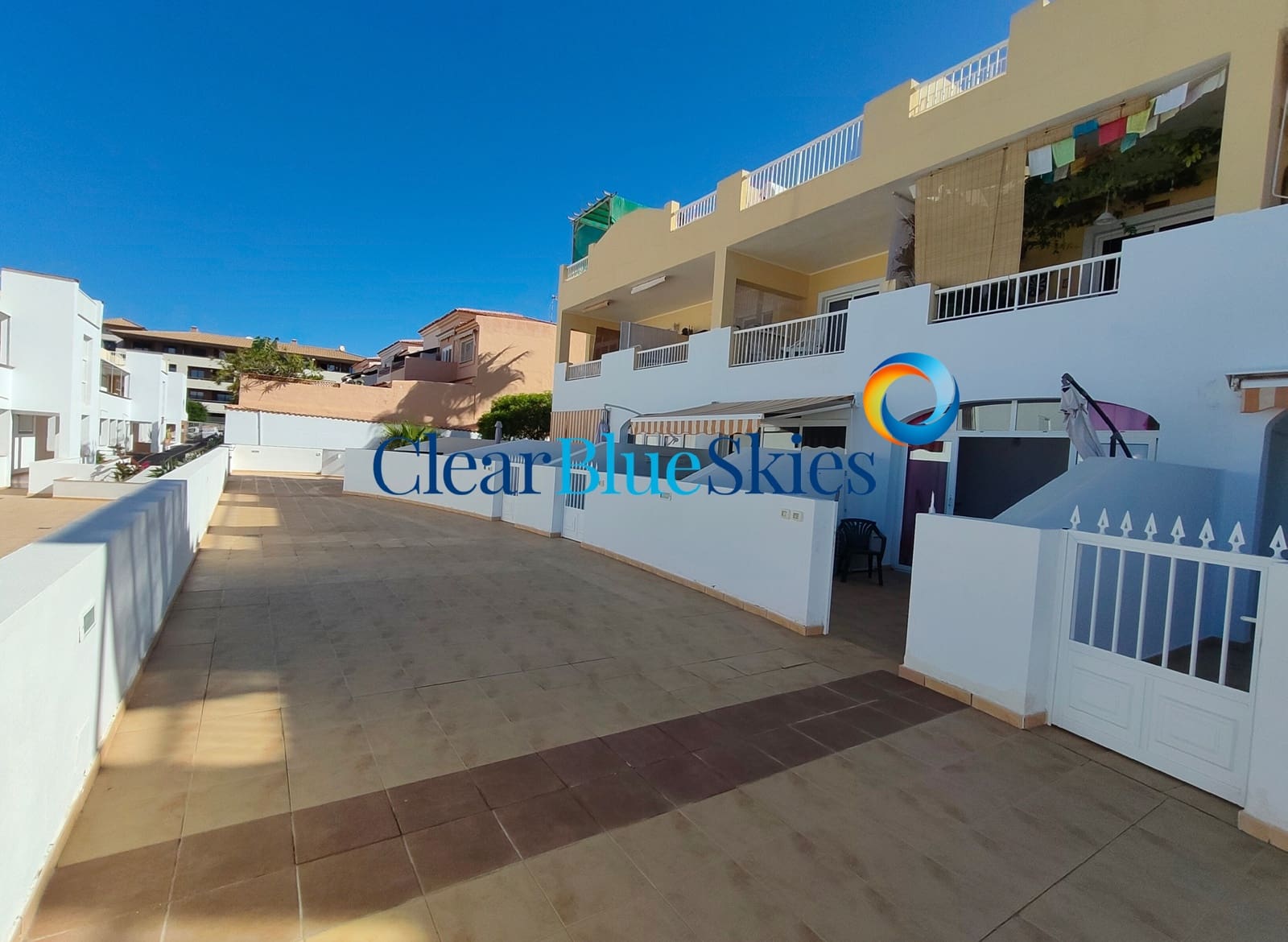 Apartamento de 1 habitación en Playa Paraiso en venta con piscina garaje - 260.000 € (Ref: 9926354)