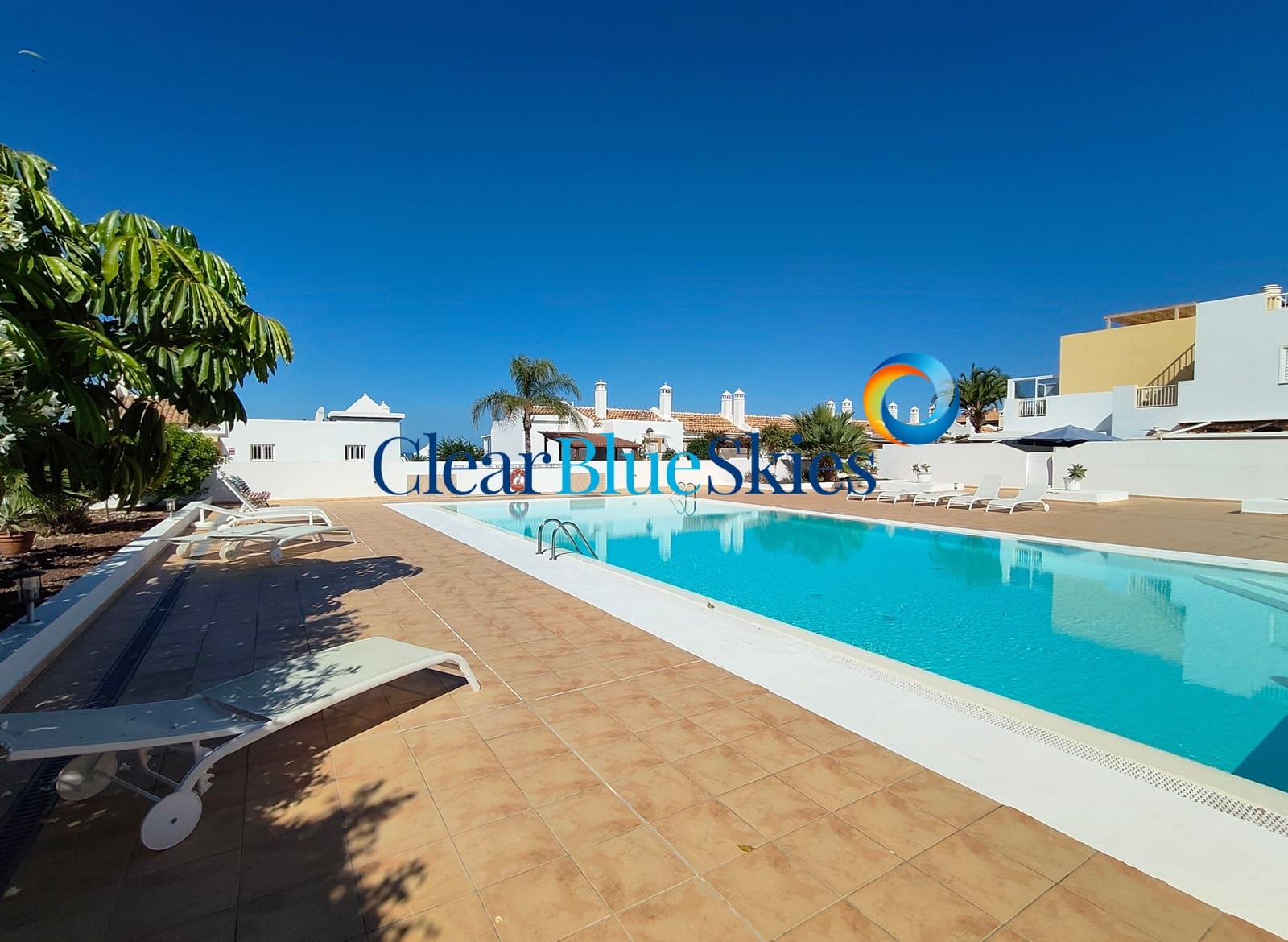 Apartamento de 1 habitación en Playa Paraiso en venta con piscina garaje - 260.000 € (Ref: 9926354)