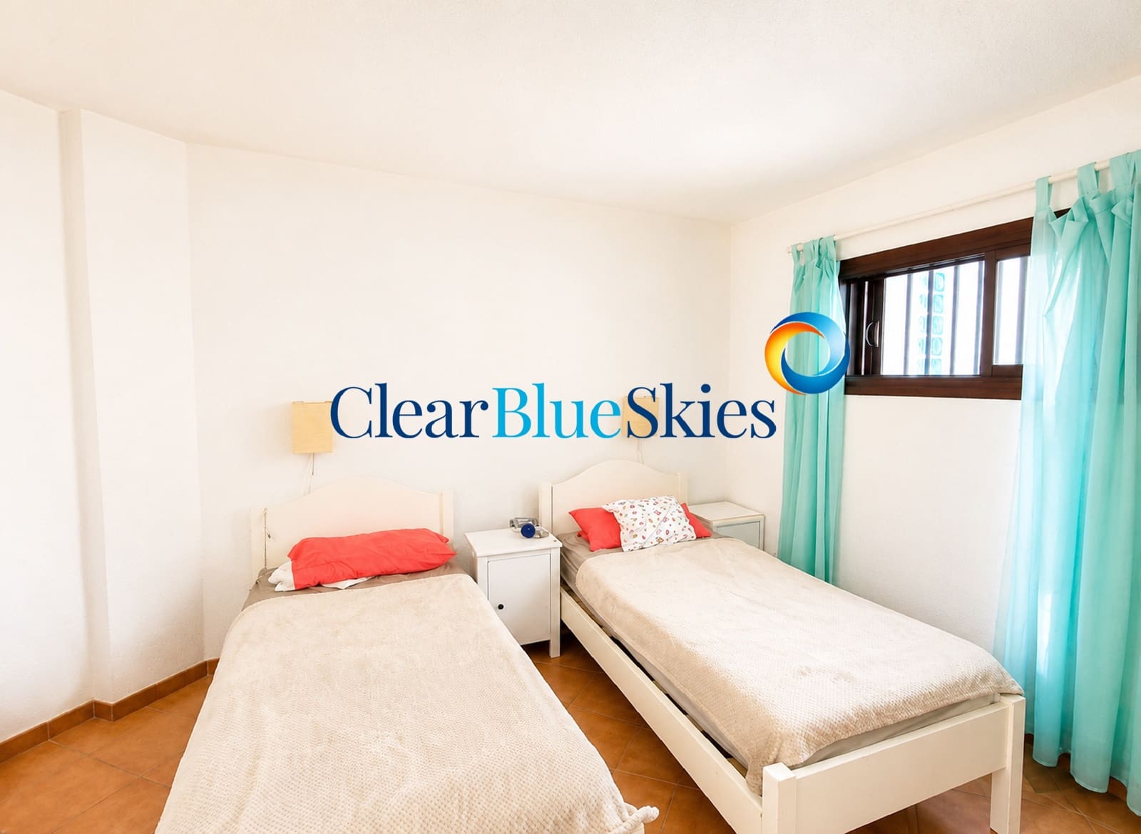 1 bedroom Apartment for sale in Los Cristianos with pool garage - € 219,000 (Ref: 9928464)