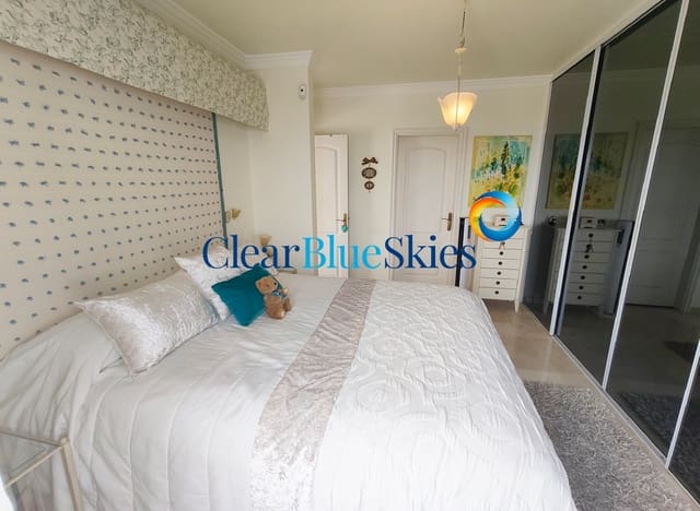 2 bedroom Apartment for sale in San Eugenio Alto, Adeje with pool garage - € 495,000 (Ref: 9941500)