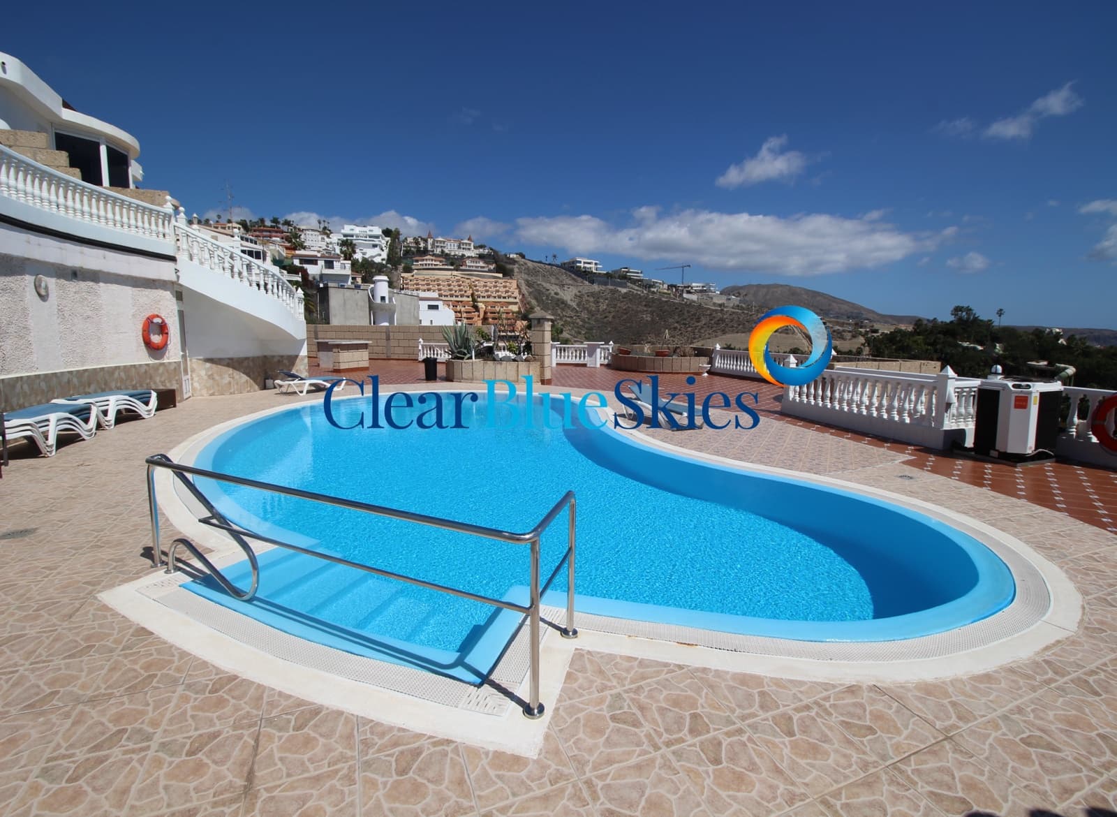 2 bedroom Apartment for sale in Costa Adeje with pool garage - € 495,000 (Ref: 9941500)
