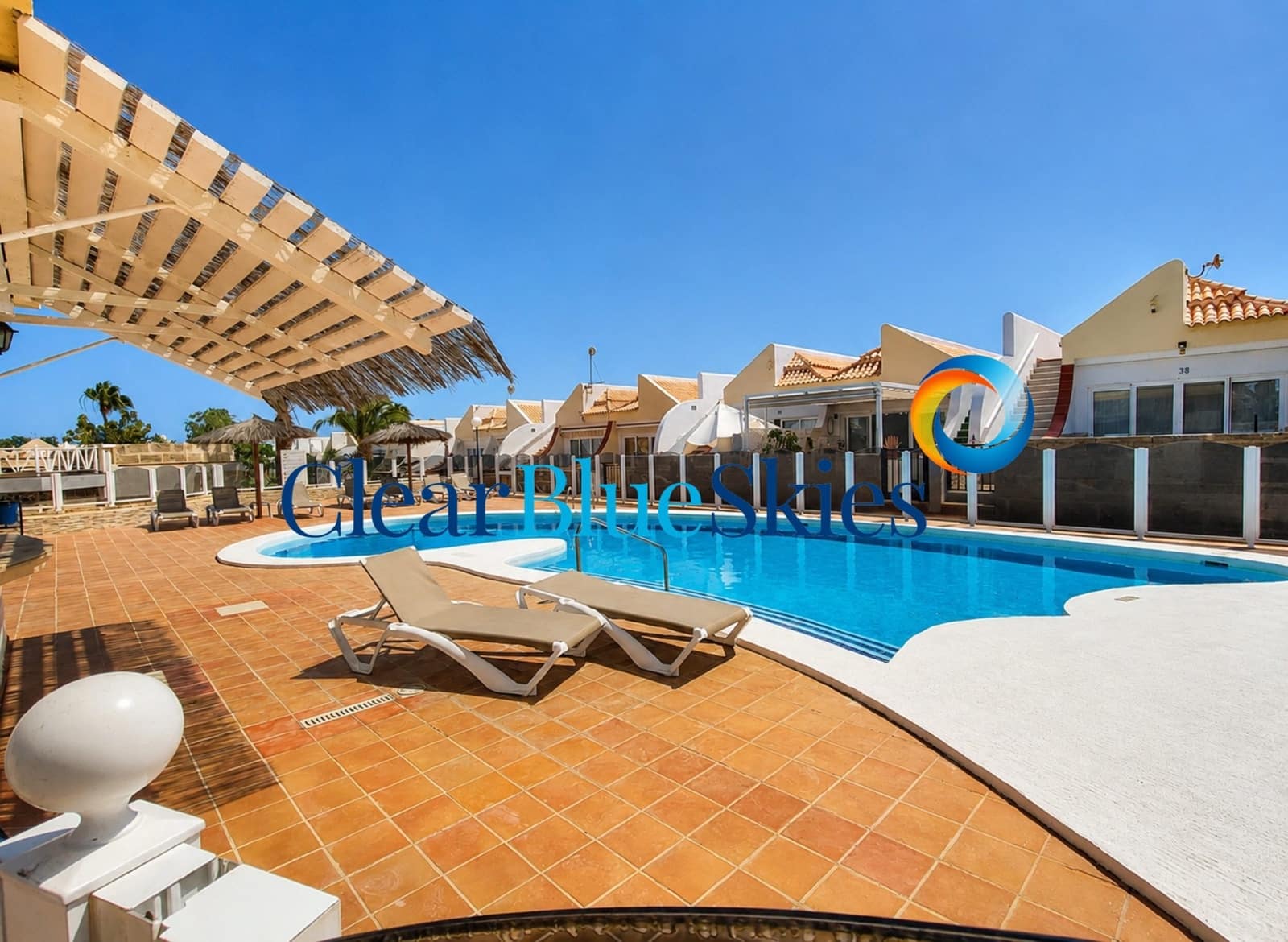 1 bedroom Apartment for sale in Golf del Sur with pool garage - € 225,000 (Ref: 9953405)