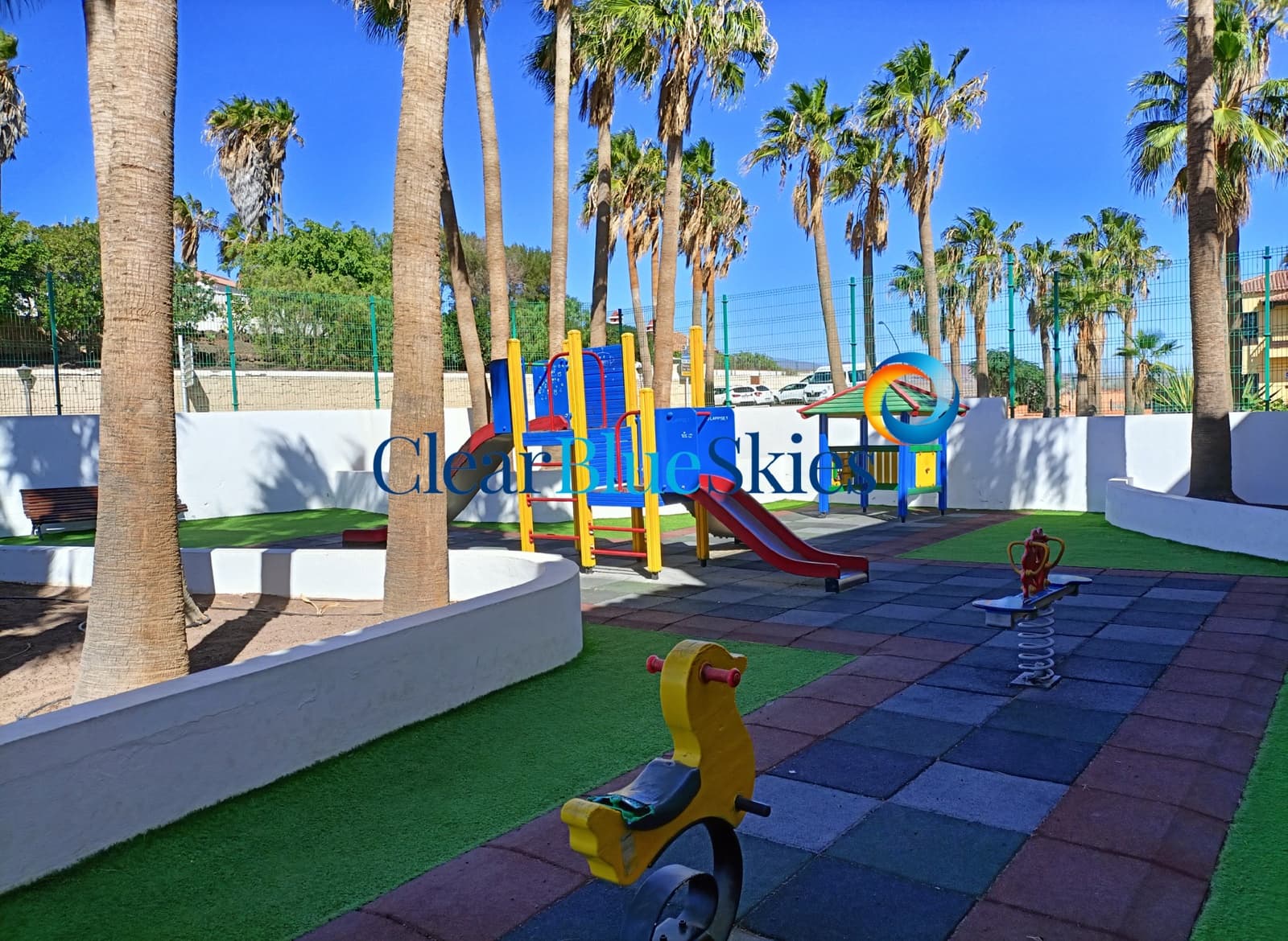 1 bedroom Apartment for sale in Golf del Sur with pool garage - € 225,000 (Ref: 9953405)