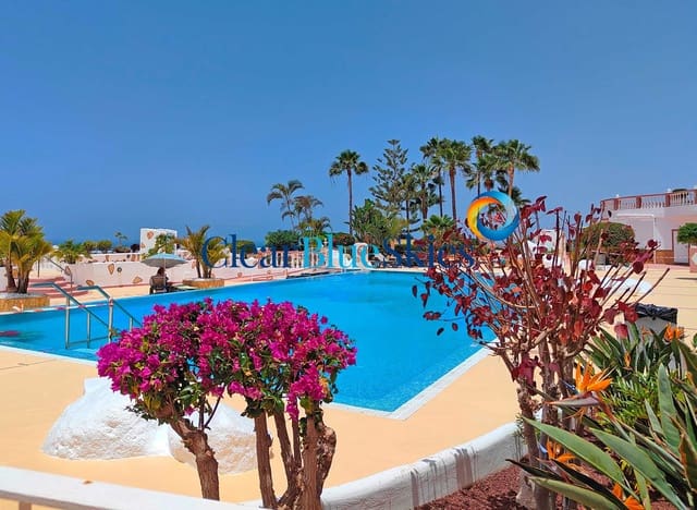 2 slaapkamer Villa te koop in Torviscas, Adeje met zwembad garage - € 550.000 (Ref: 9961700)