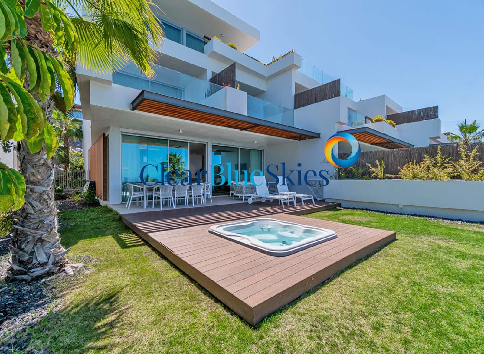 3 sovrum Lägenhet till salu i Playa San Juan med pool garage - 1 475 000 € (Ref: 9989943)