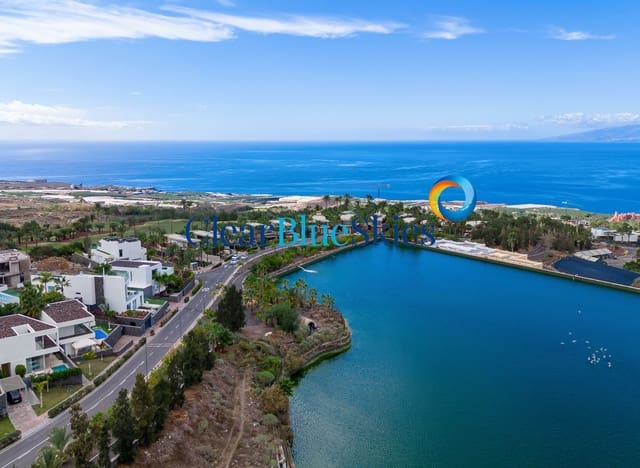Chalet de 3 habitaciones en Guía de Isora en venta con piscina garaje - 1.699.000 € (Ref: 9993621)