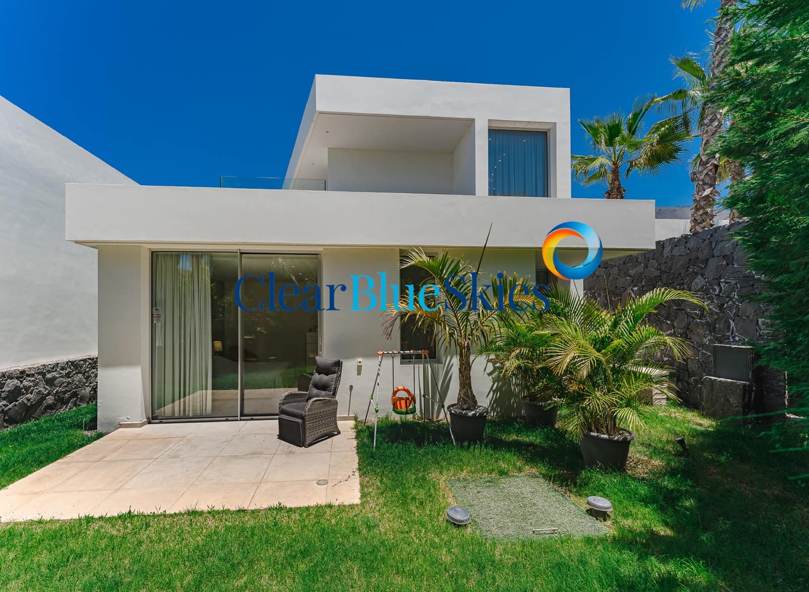 3 slaapkamer Villa te koop in Guia de Isora met zwembad garage - € 1.699.000 (Ref: 9993621)