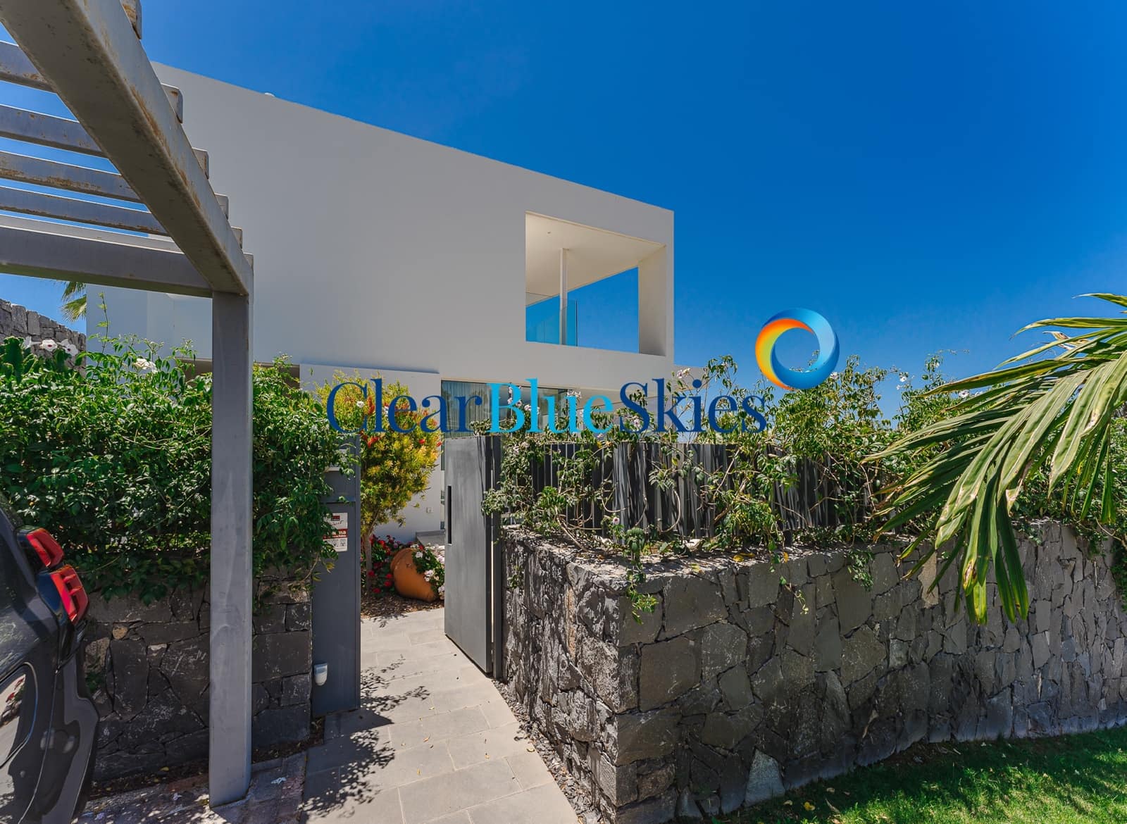 3 slaapkamer Villa te koop in Guia de Isora met zwembad garage - € 1.699.000 (Ref: 9993621)