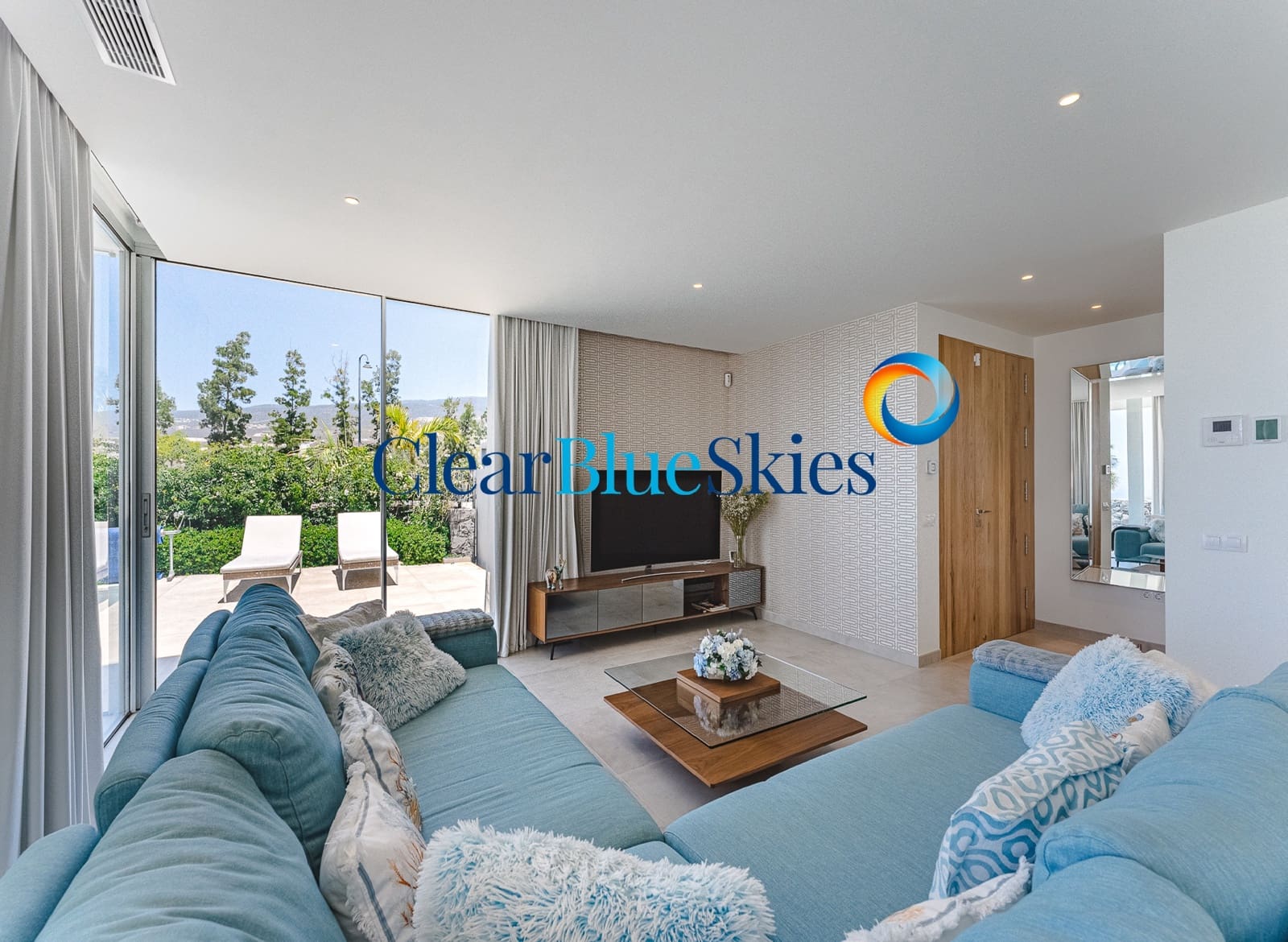 3 slaapkamer Villa te koop in Guia de Isora met zwembad garage - € 1.699.000 (Ref: 9993621)