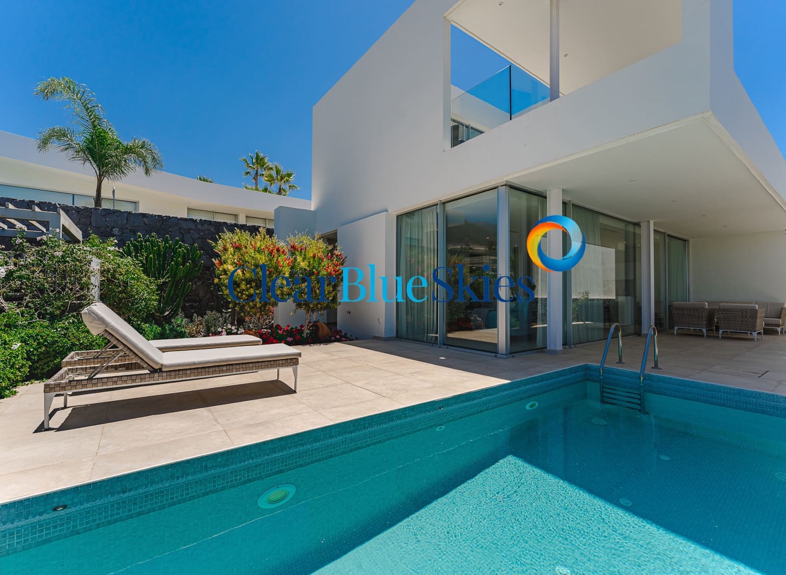 3 slaapkamer Villa te koop in Guia de Isora met zwembad garage - € 1.699.000 (Ref: 9993621)