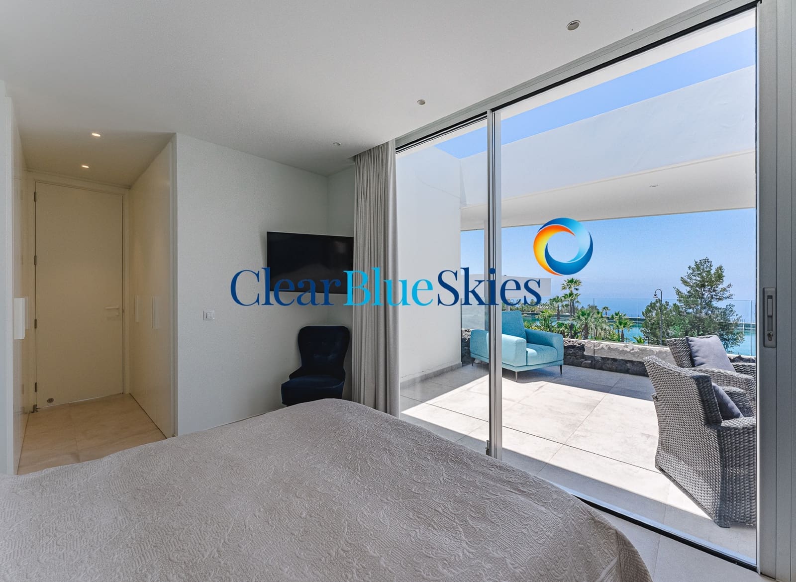 3 slaapkamer Villa te koop in Guia de Isora met zwembad garage - € 1.699.000 (Ref: 9993621)