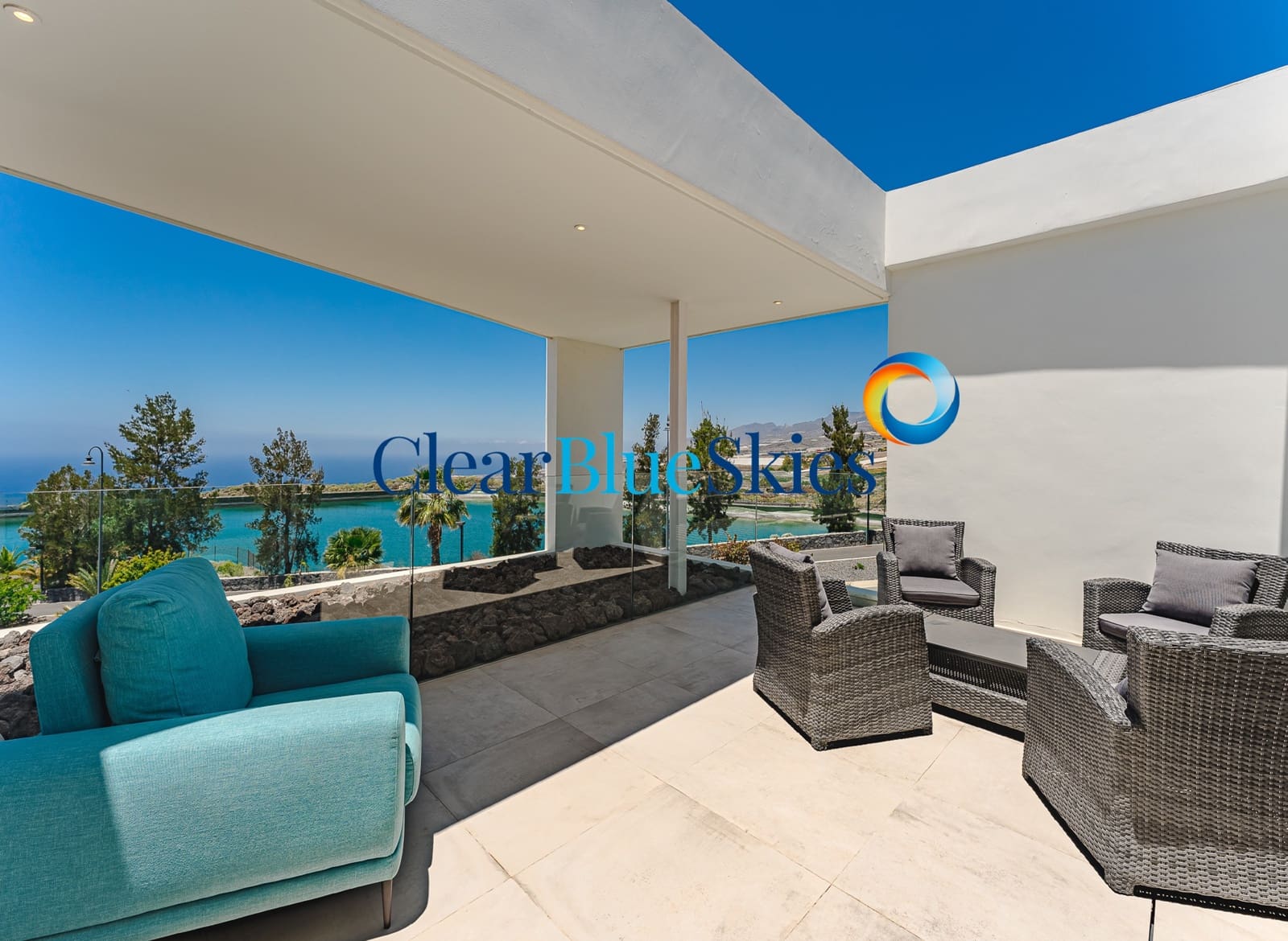 3 slaapkamer Villa te koop in Guia de Isora met zwembad garage - € 1.699.000 (Ref: 9993621)