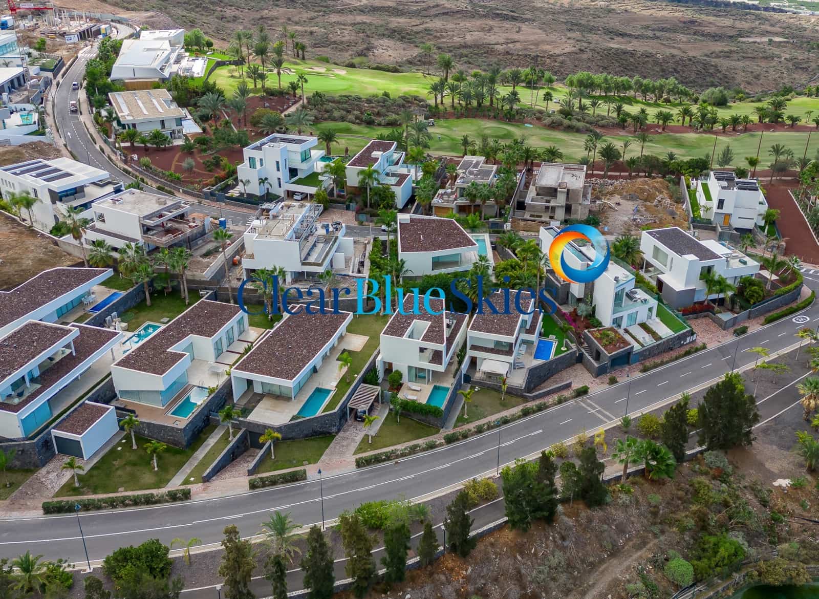 3 slaapkamer Villa te koop in Guia de Isora met zwembad garage - € 1.699.000 (Ref: 9993621)