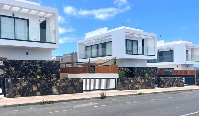 Building Plot for sale in Corralejo, La Oliva - € 179,500 (Ref: 9131335)