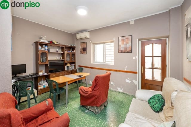 6 soveværelse Byhus til salg i Armilla med garage - € 179.000 (Ref: 9137248)
