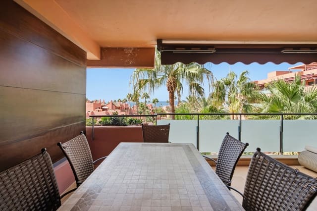 3 sypialnia Apartament na sprzedaż w Resinera-Voladilla, Estepona z basenem garażem - 699 000 € (Ref: 10094357)