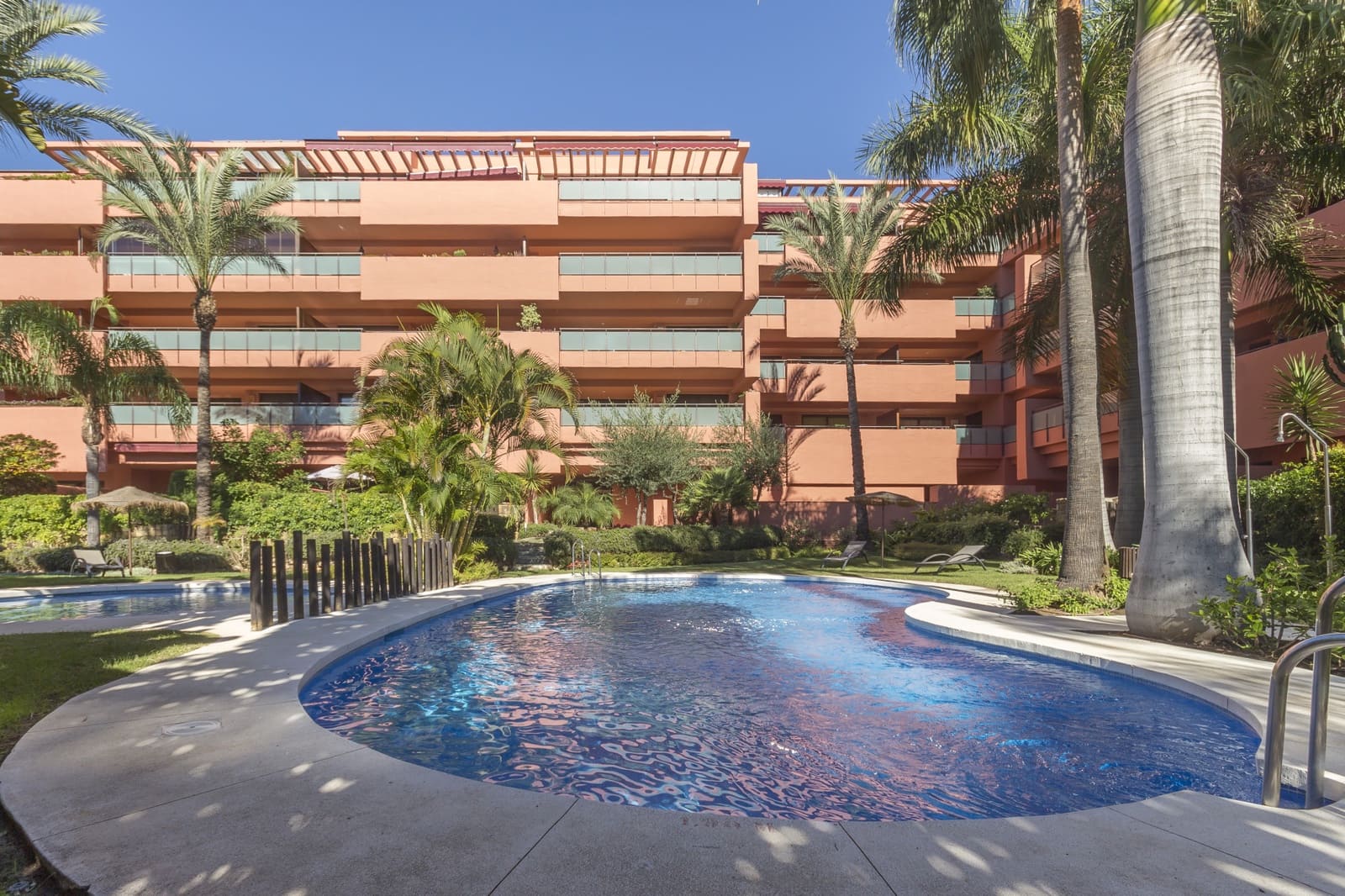 3 bedroom Apartment for sale in Guadalmansa with pool garage - € 699,000 (Ref: 10094357)