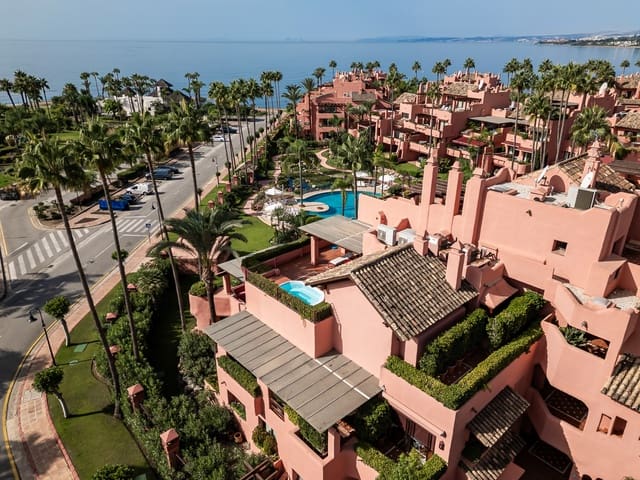3 slaapkamer Penthouse te koop in Resinera-Voladilla, Estepona met zwembad garage - € 3.650.000 (Ref: 10142354)