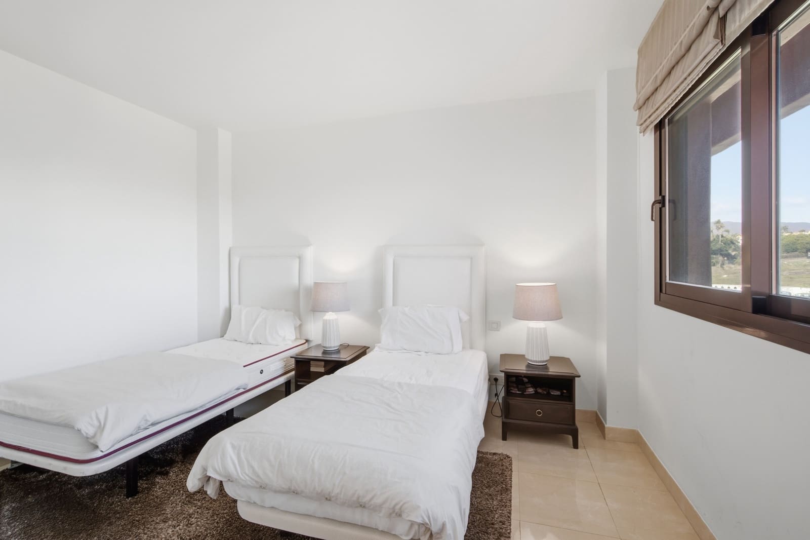 2 sypialnia Apartament na sprzedaż w New Golden Mile z basenem garażem - 550 000 € (Ref: 10164798)