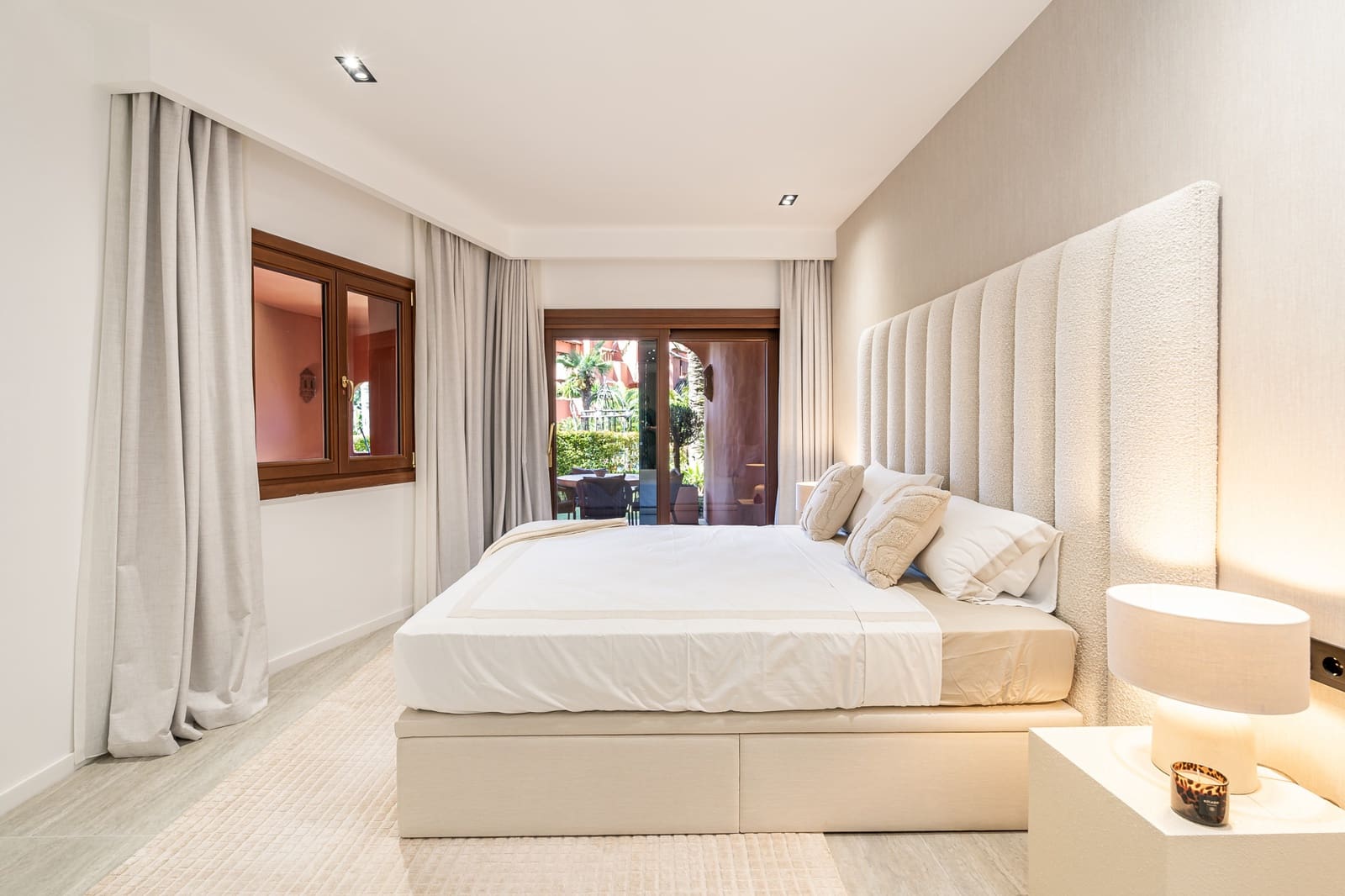 3 bedroom Apartment for sale in Guadalmansa with pool garage - € 1,525,000 (Ref: 8354602)