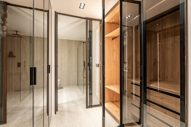 3 chambre Appartement à vendre à Guadalmansa, Estepona avec piscine garage - 1 525 000 € (Ref: 8354602)