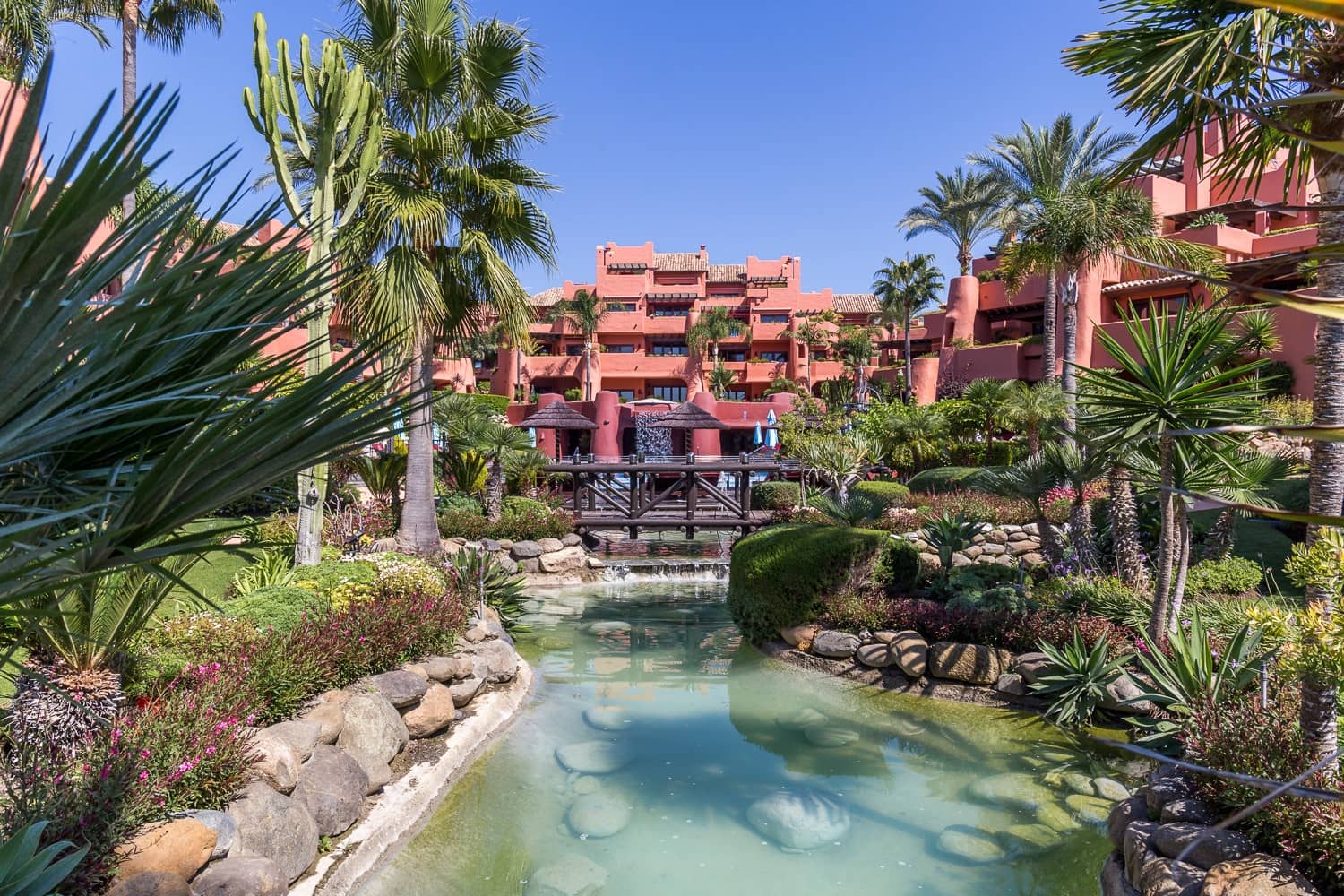 6 bedroom Apartment for sale in Guadalmansa with pool garage - € 6,900,000 (Ref: 8354621)