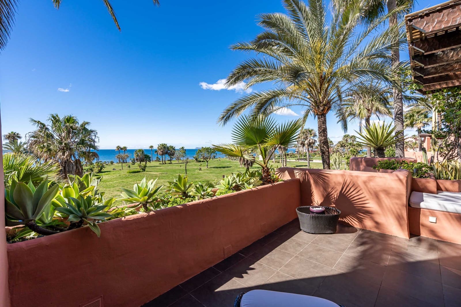 6 bedroom Apartment for sale in Guadalmansa with pool garage - € 6,900,000 (Ref: 8354621)