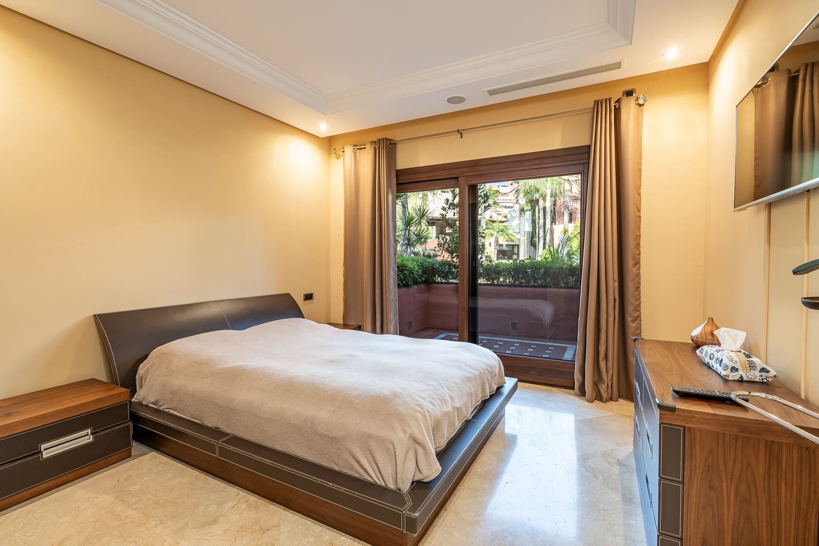 3 makuuhuone Huoneisto myytävänä paikassa Guadalmansa mukana uima-altaan 
autotalli - 1 495 000 € (Ref: 8354622)