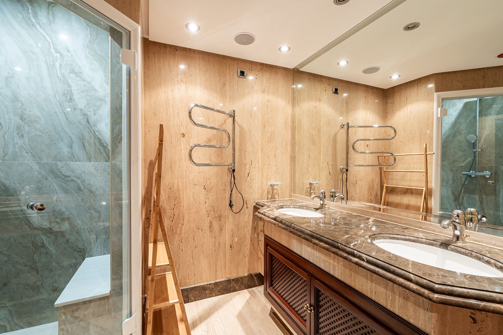 3 makuuhuone Huoneisto myytävänä paikassa Guadalmansa mukana uima-altaan 
autotalli - 1 495 000 € (Ref: 8354622)