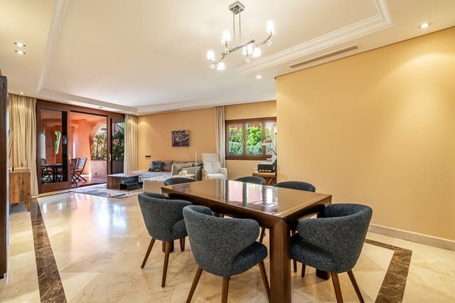 3 sovrum Lägenhet till salu i Resinera-Voladilla, Estepona med pool garage - 1 495 000 € (Ref: 8354622)