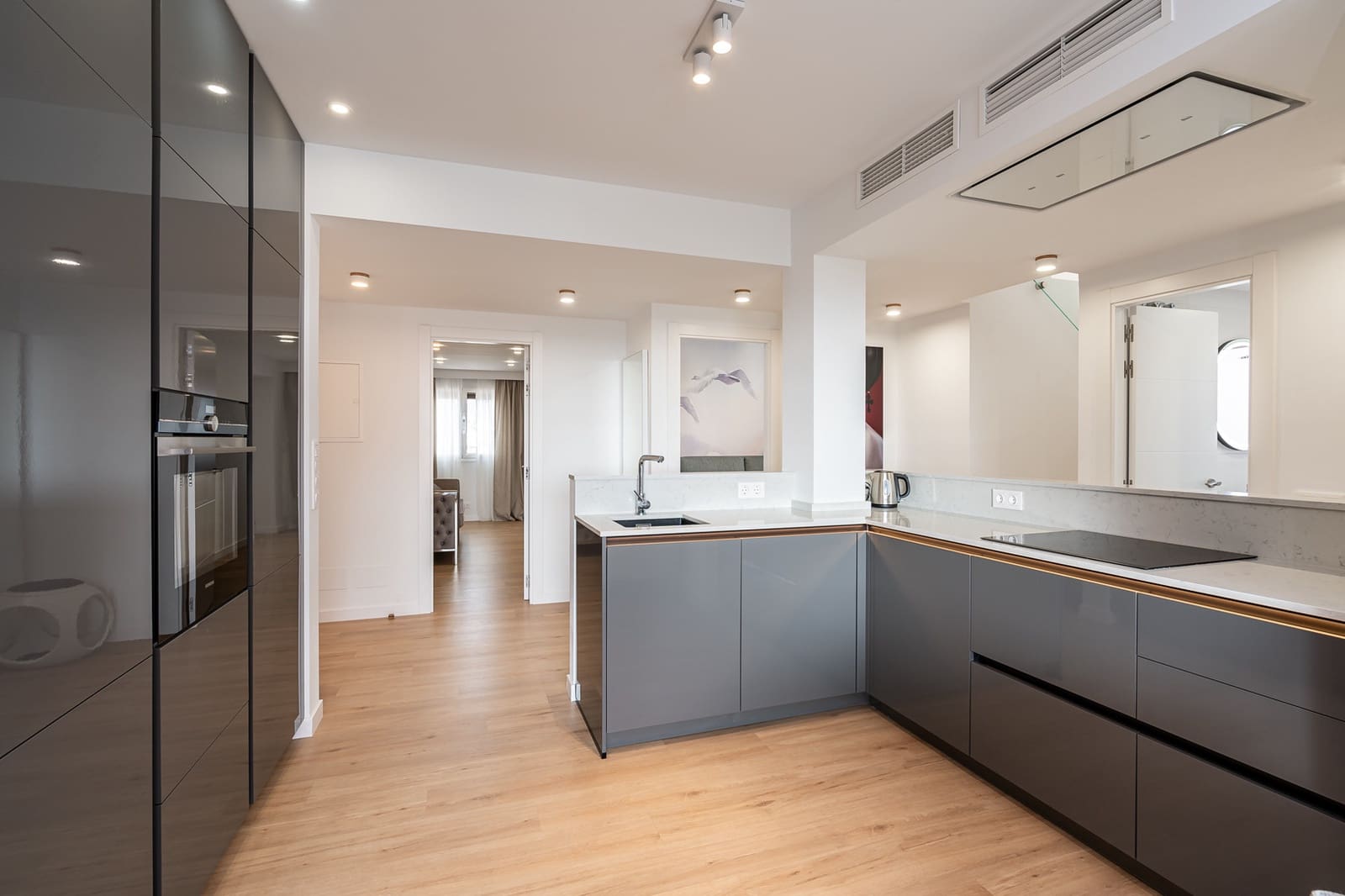 3 soverom Penthouse til salgs i Guadalmansa med svømmebasseng garasje - € 950 000 (Ref: 8356705)