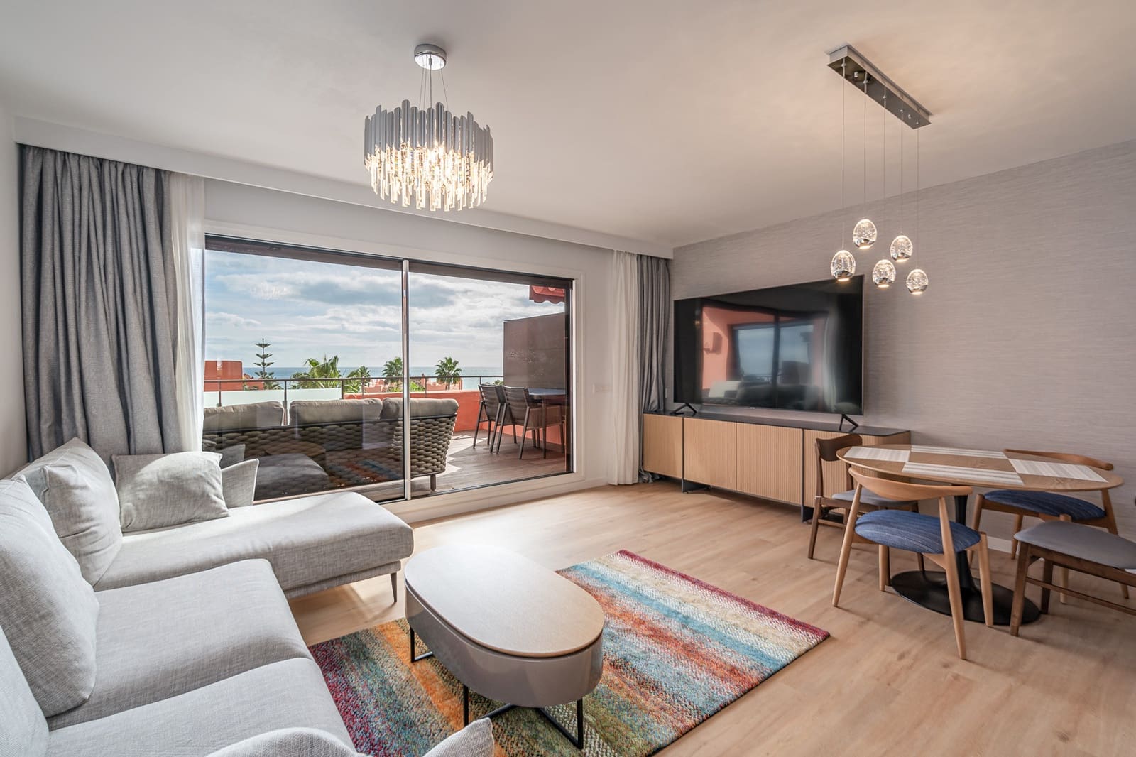 3 soverom Penthouse til salgs i Guadalmansa med svømmebasseng garasje - € 950 000 (Ref: 8356705)