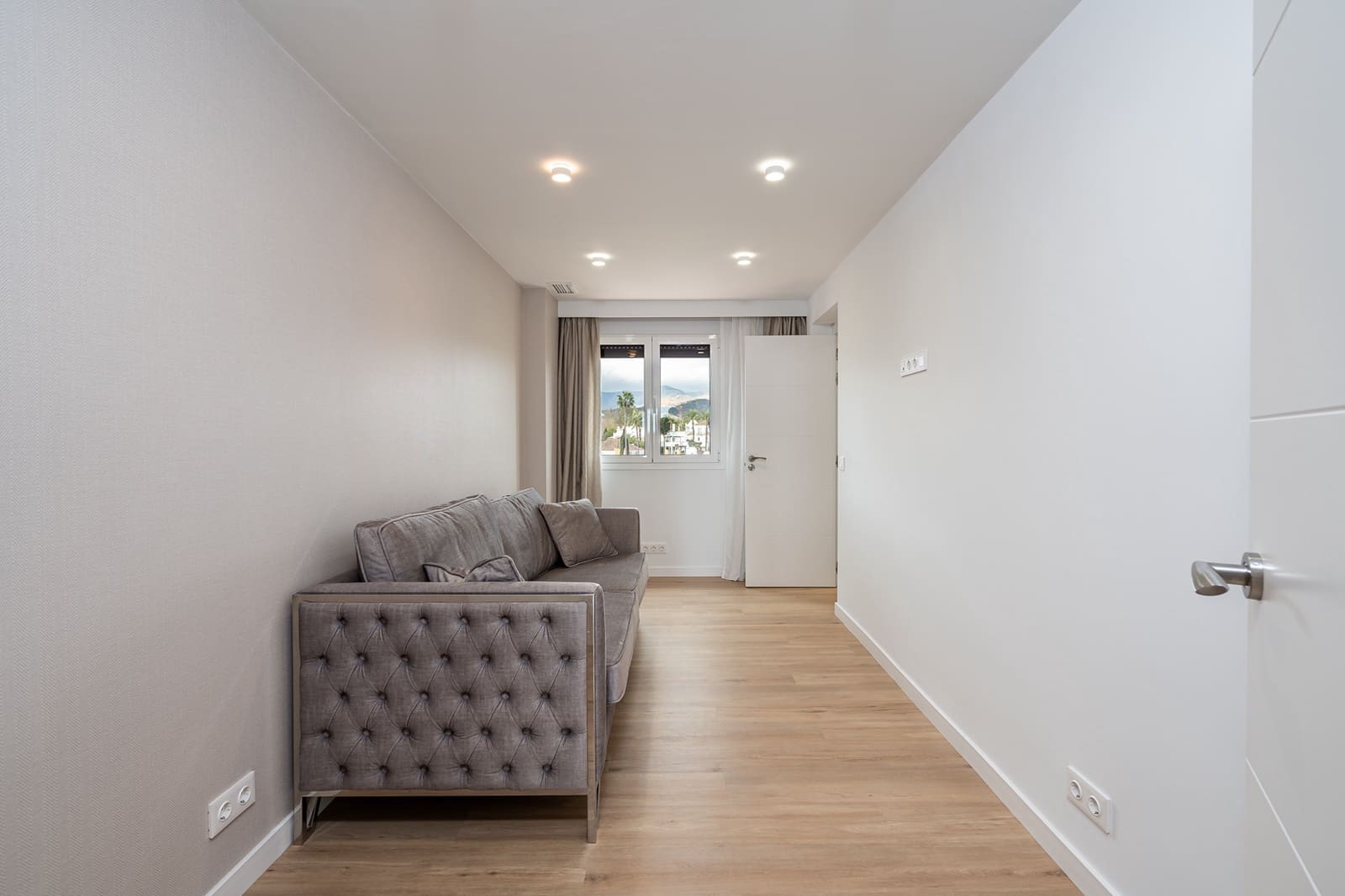 3 soverom Penthouse til salgs i Guadalmansa med svømmebasseng garasje - € 950 000 (Ref: 8356705)